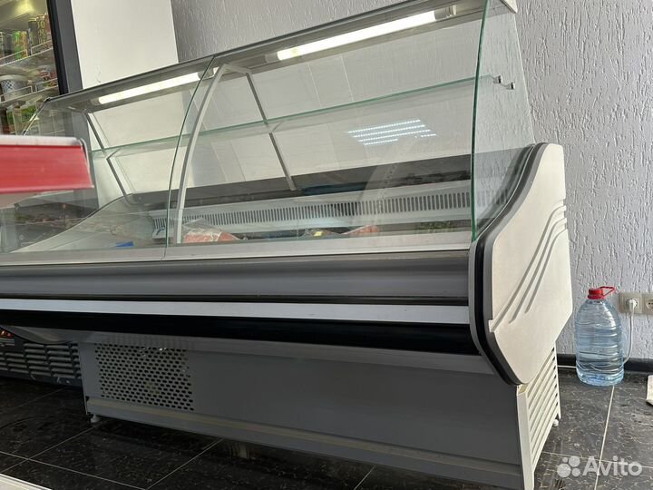Витринный холодильник