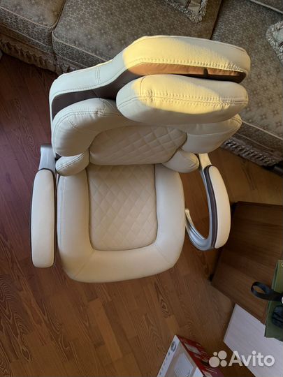 Компьютерное кресло