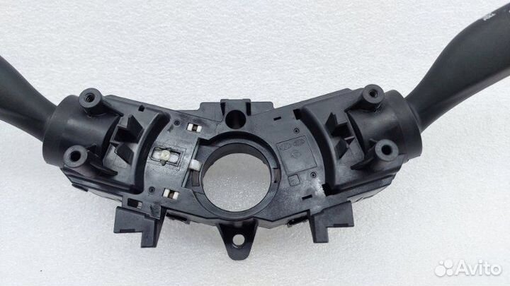 Переключатель подрулевой Hyundai Sonata LF G4NA