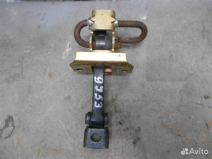 Ограничитель двери от BMW 3-серия E46 1998-2005