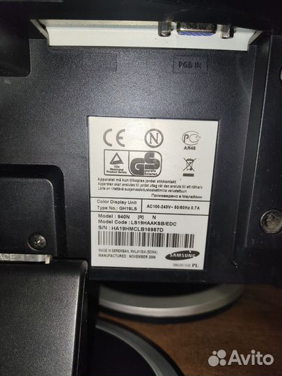 Монитор Samsung