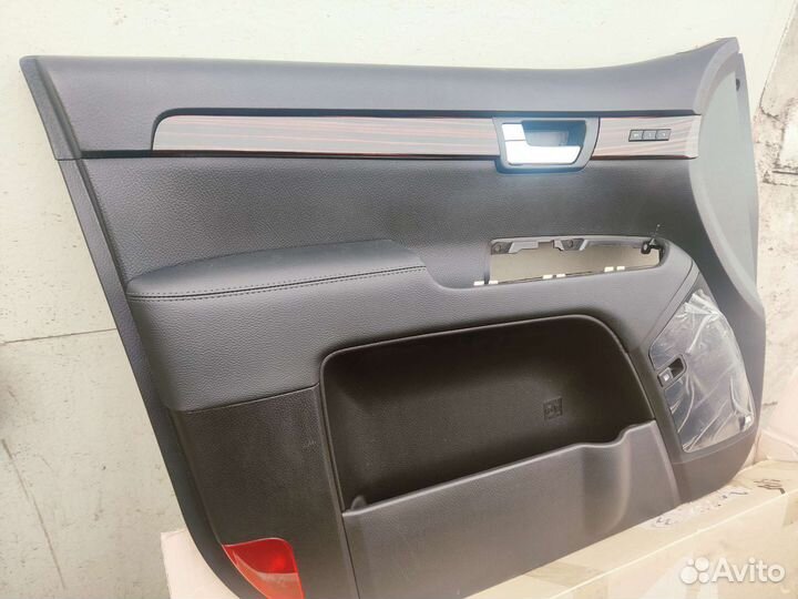 Дверная карта обшивка двери внутр лев KIA mohave