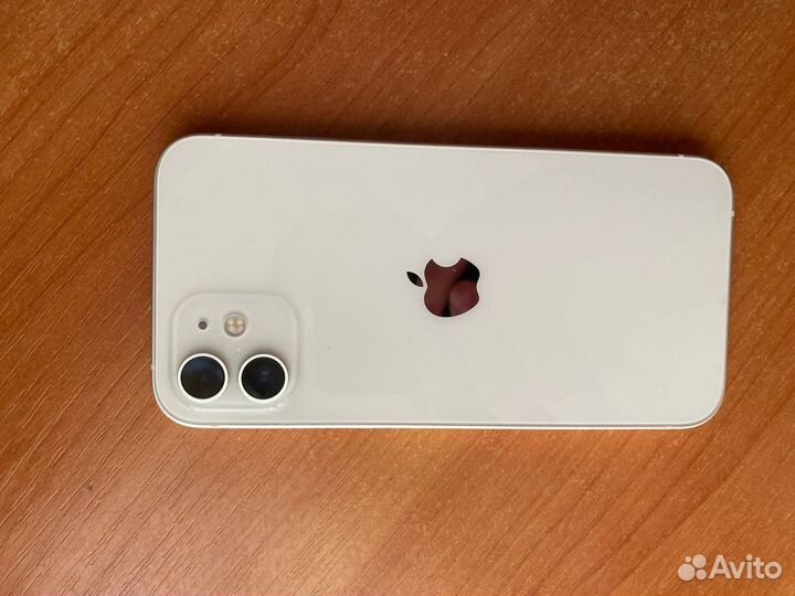 iPhone 12, 64 ГБ