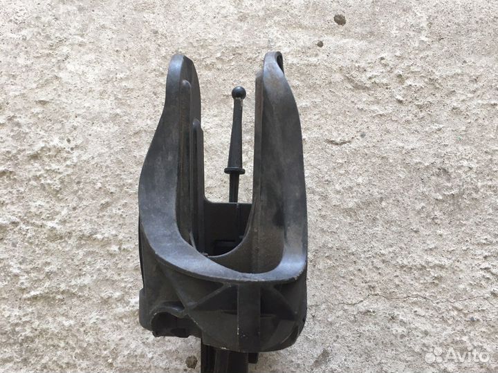 Кронштейн педали сцепления Skoda Octavia A5 (3440)