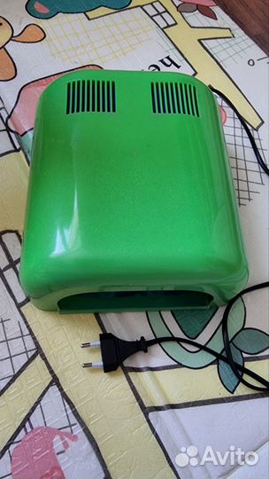 Уф лампа для ногтей