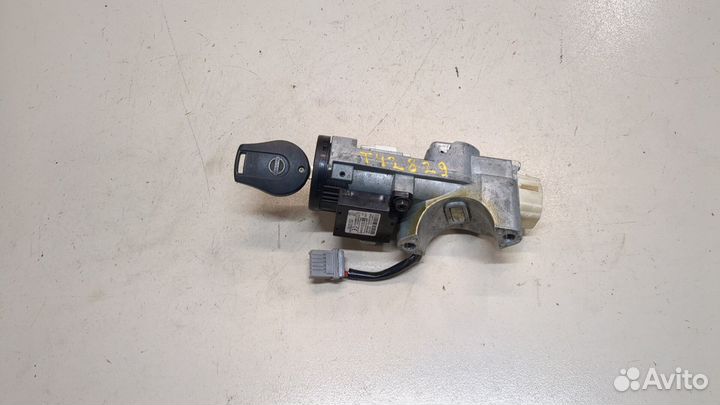 Замок зажигания Nissan Juke, 2013