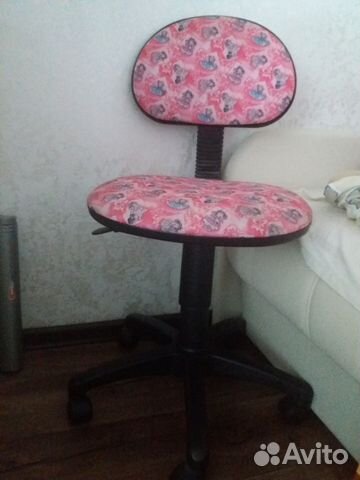 Продам стульчик для девочки