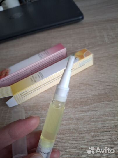 Масло для кутикулы с кисточкой (вишня, апельсин)