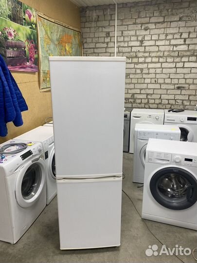 Холодильник Whirlpool No Frost 55 ширина