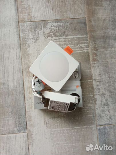 Светильник потолочный светодиодный