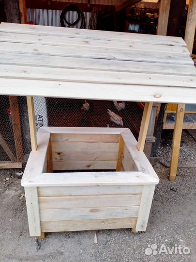 Декоративный колодец