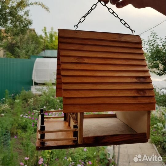 Кормушка для птиц