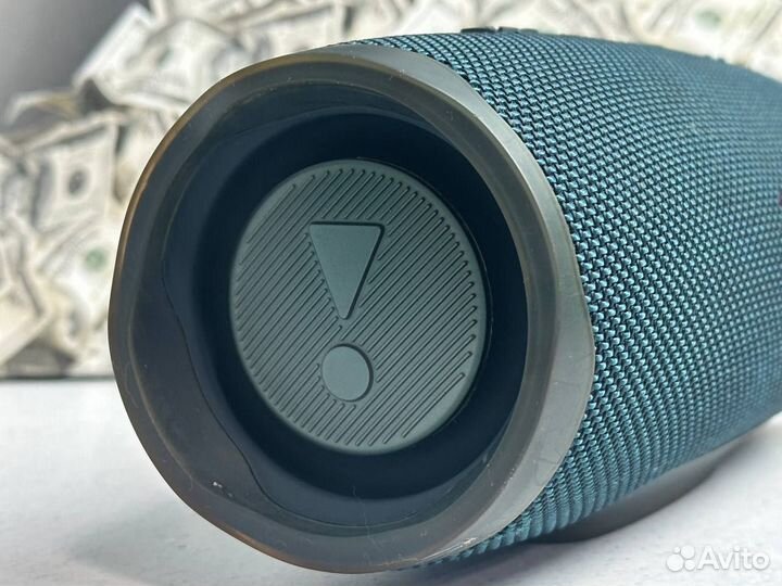 Портативная колонка JBL Charge 4