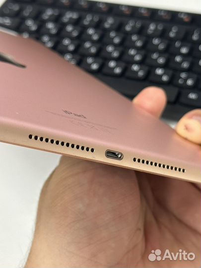 Планшет Apple iPad 6 2018