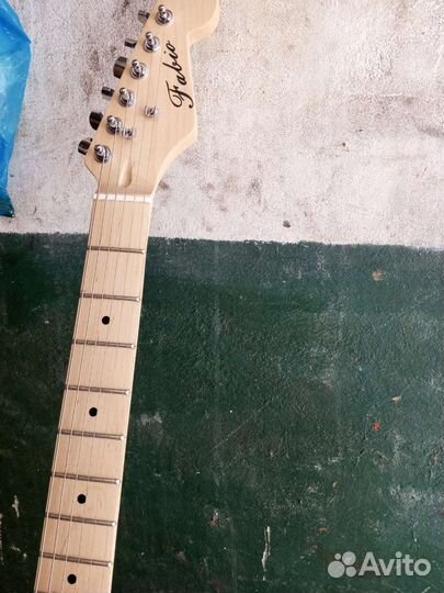 Электро гитара