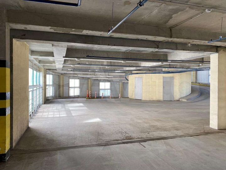 Машиноместо, 15 м²