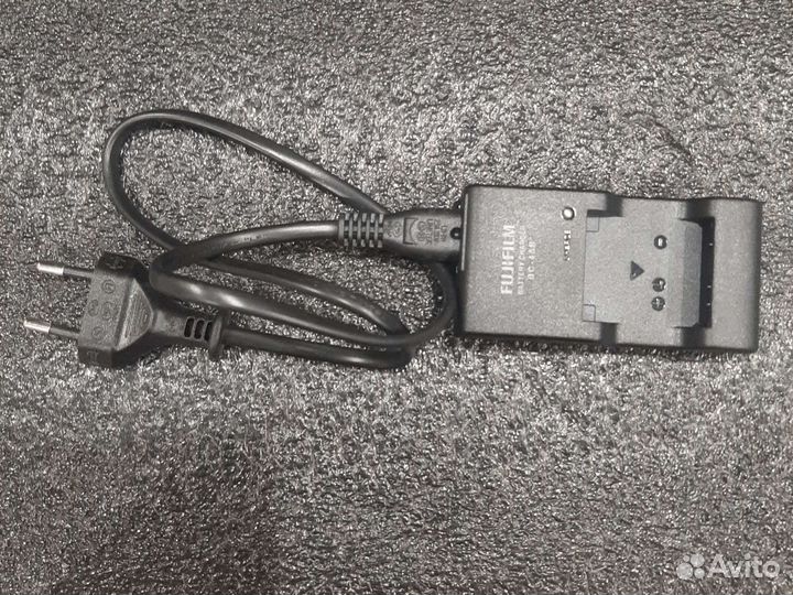 Оригинальное зу FujiFilm BC-45B