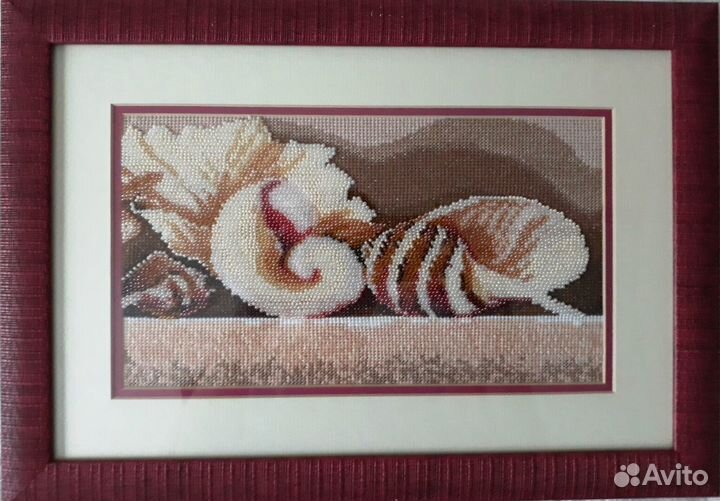 Картина вышиты крестом и бисером