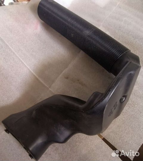 Задний вентиляционный воздуховод на BRP