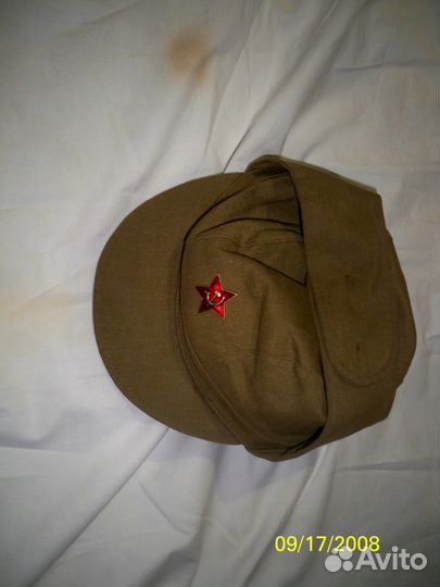 Продаю военные головные уборы