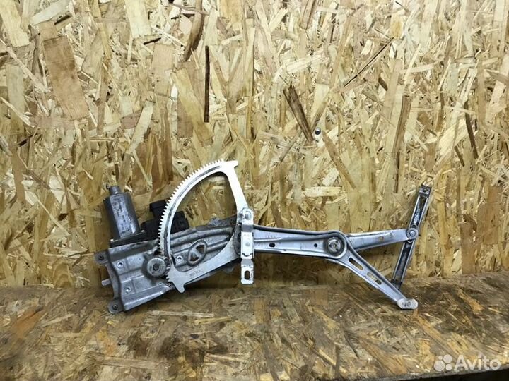 Стеклоподъемник правый Opel Astra H