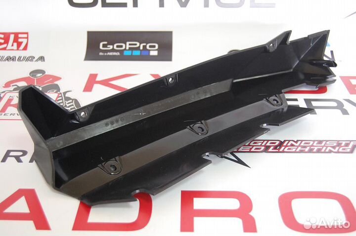 Расширитель передний нижний правый BRP 705003602