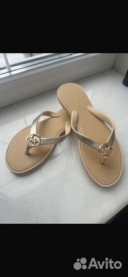 Шлепанцы женские