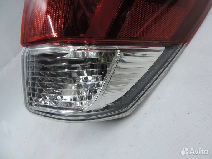 Фонарь задний правый Subaru Forester 2018