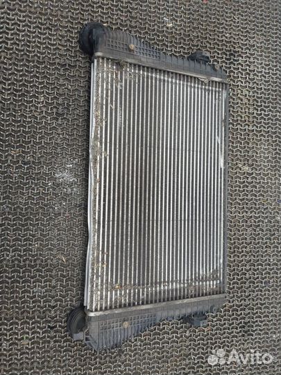 Радиатор интеркулера Volkswagen Touran, 2005