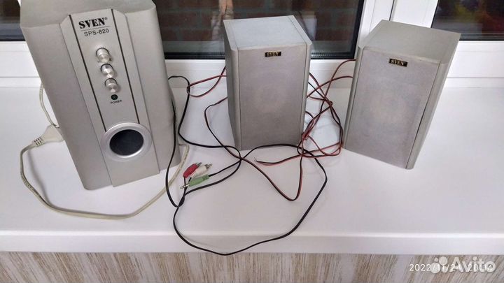 Компьютерные колонки с сабвуфером