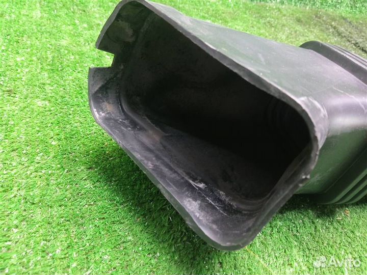 Патрубок воздушного фильтра BMW 5 F10/F11 (2009-2