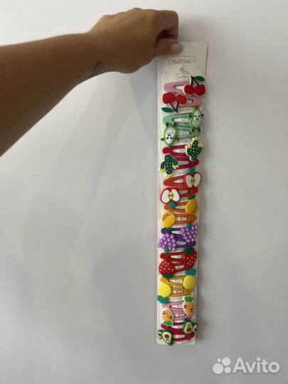 Набор заколок новых