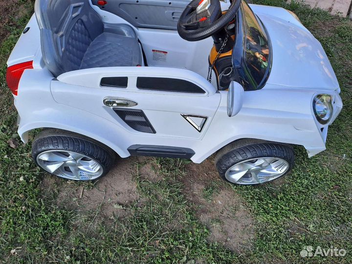 Электромобиль