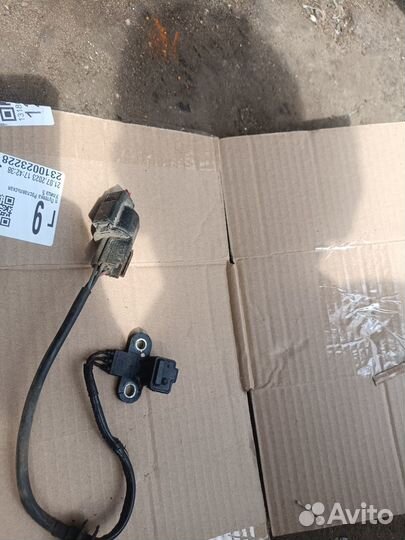 Датчик коленвала Mitsubishi Lancer 9