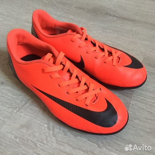 Футбольные бутсы кеды кроссовки Nike 33 ст.20,5см