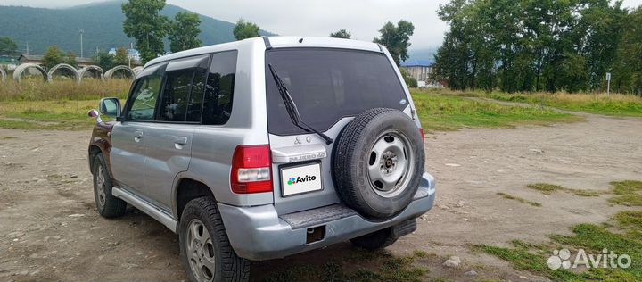 Mitsubishi Pajero iO 1.8 AT, 2004, 270 000 км