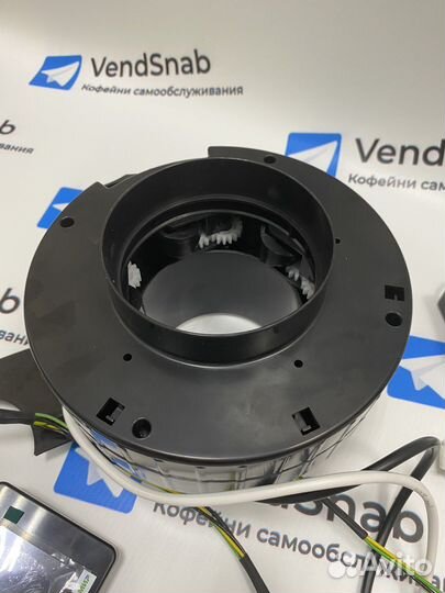 Система выдачи стакана после оплаты