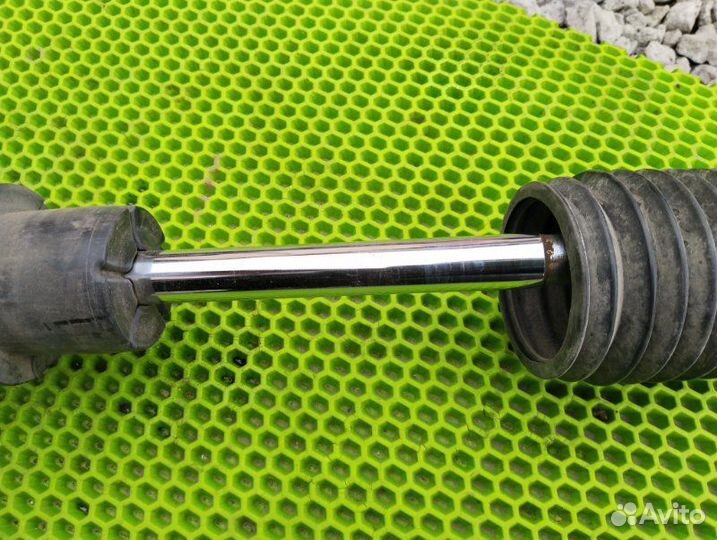 Амортизатор передний правый Kia Rio 3 1.4 G4FA