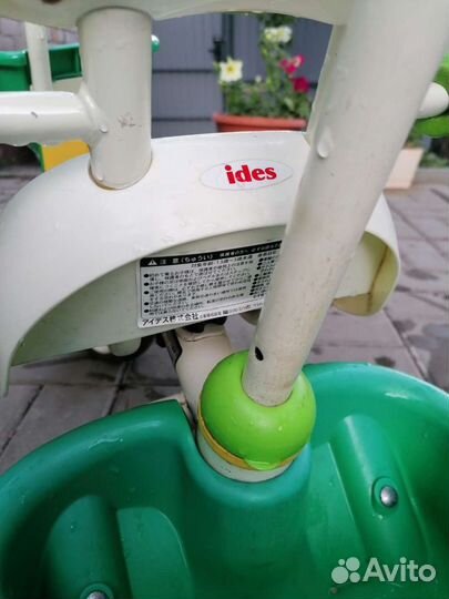 Трехколесный детский велосипед с ручкой бу