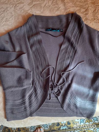 Отдам женские вещи