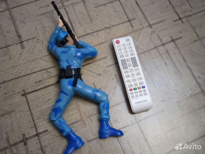 Игрушка солдитка