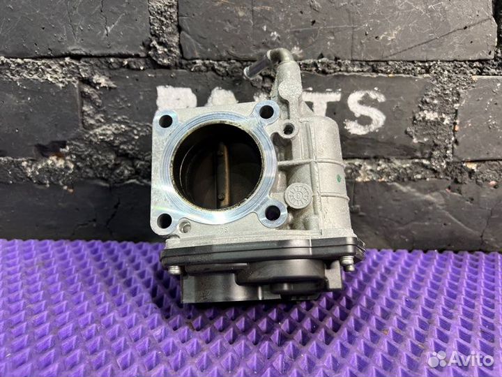 Дроссельная заслонка Nissan Note E12-120393