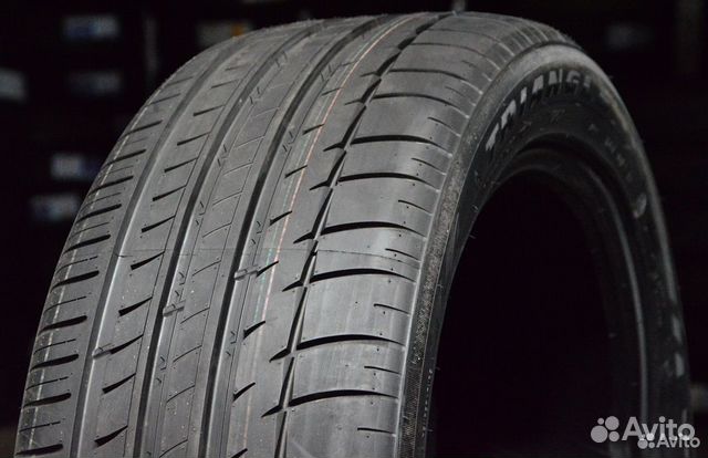 Triangle Sports TH201 215/50 R17
