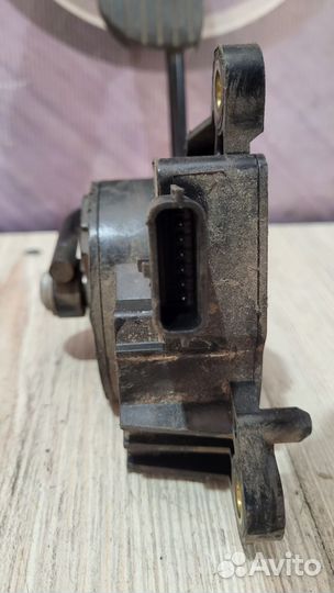 Педаль газа Nissan micra K12