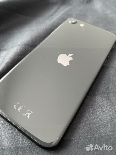 iPhone SE (2020), 64 ГБ