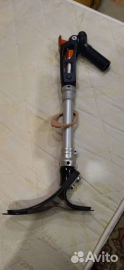 Протез бедра с активным пневмо коленным узлом