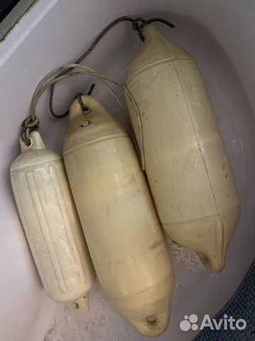 Кранец для катера