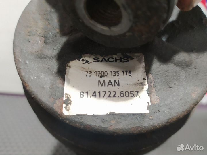 81417226057 Подушка кабины задняя правая