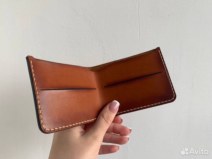 Кошелек из кожи для купюр и карт