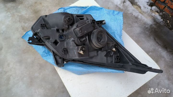 Передняя левая фара Chevrolet Cobalt II